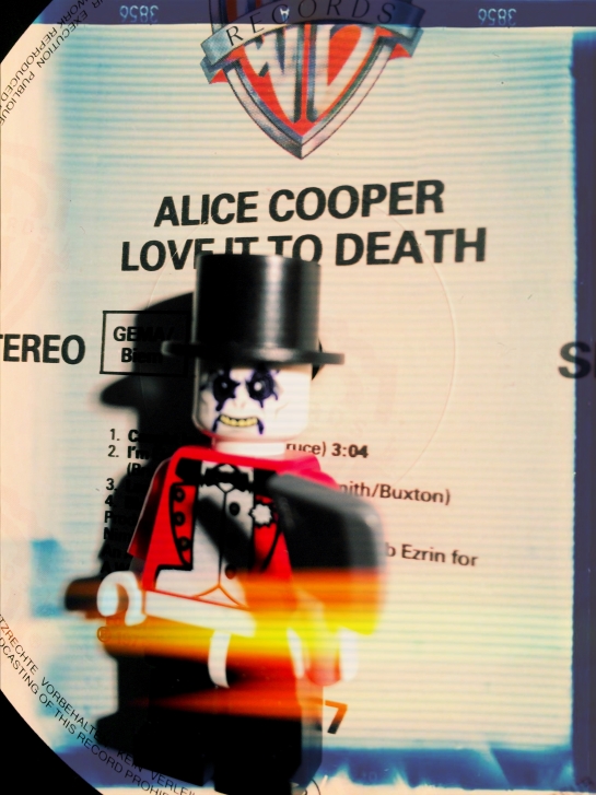 Alice Cooper Love It To Death 02 (2)